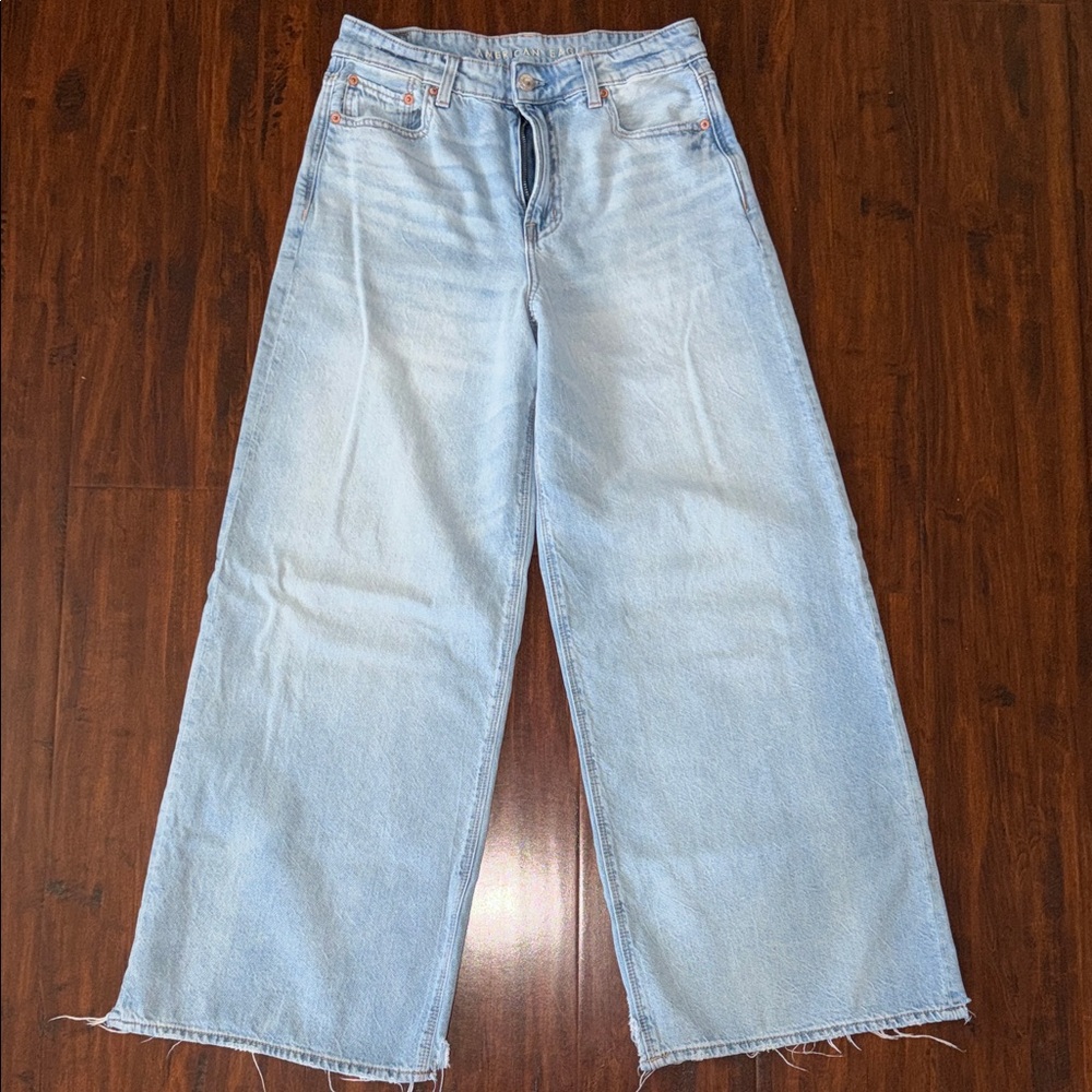 Women's American Eagle Jeans